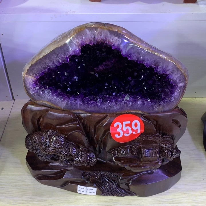织绣乌拉圭紫水晶摆件