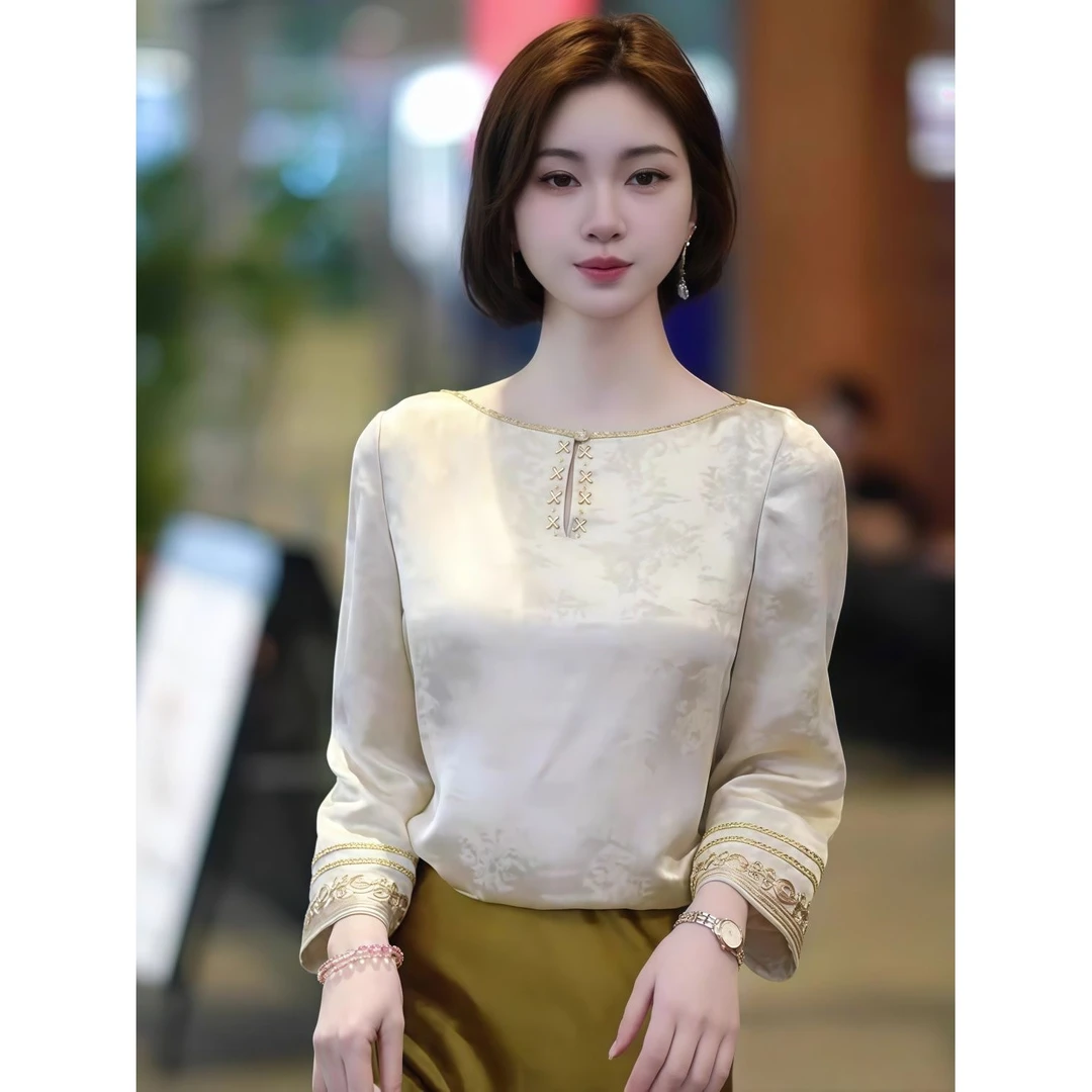 杏色圆领七分袖衬衫女2025夏季新款中式提花设计感洋气大码上衣
