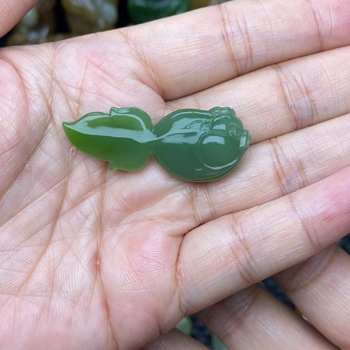 和田玉（碧玉）未镶嵌颈饰