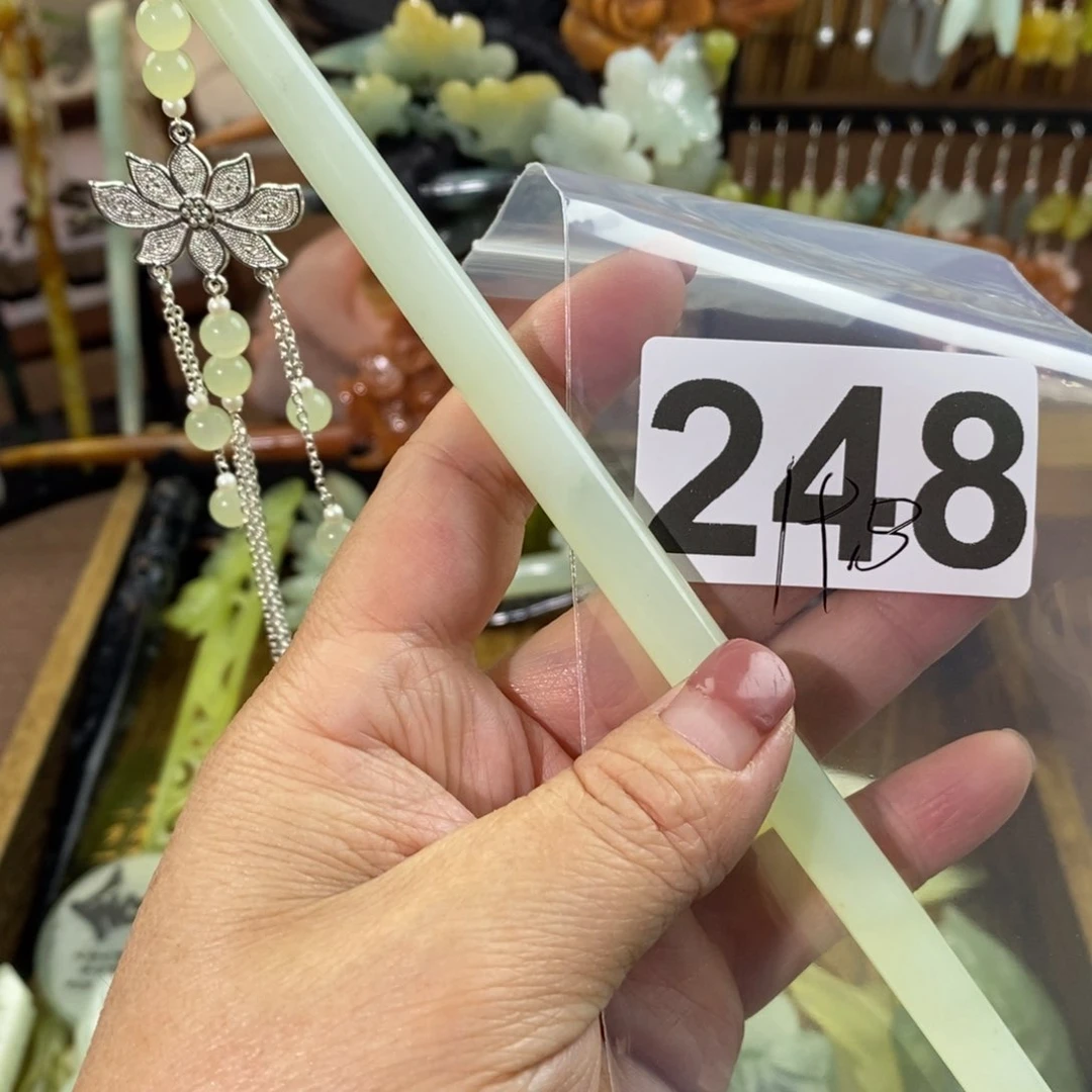 蛇纹石玉玉簪合金?***鱼