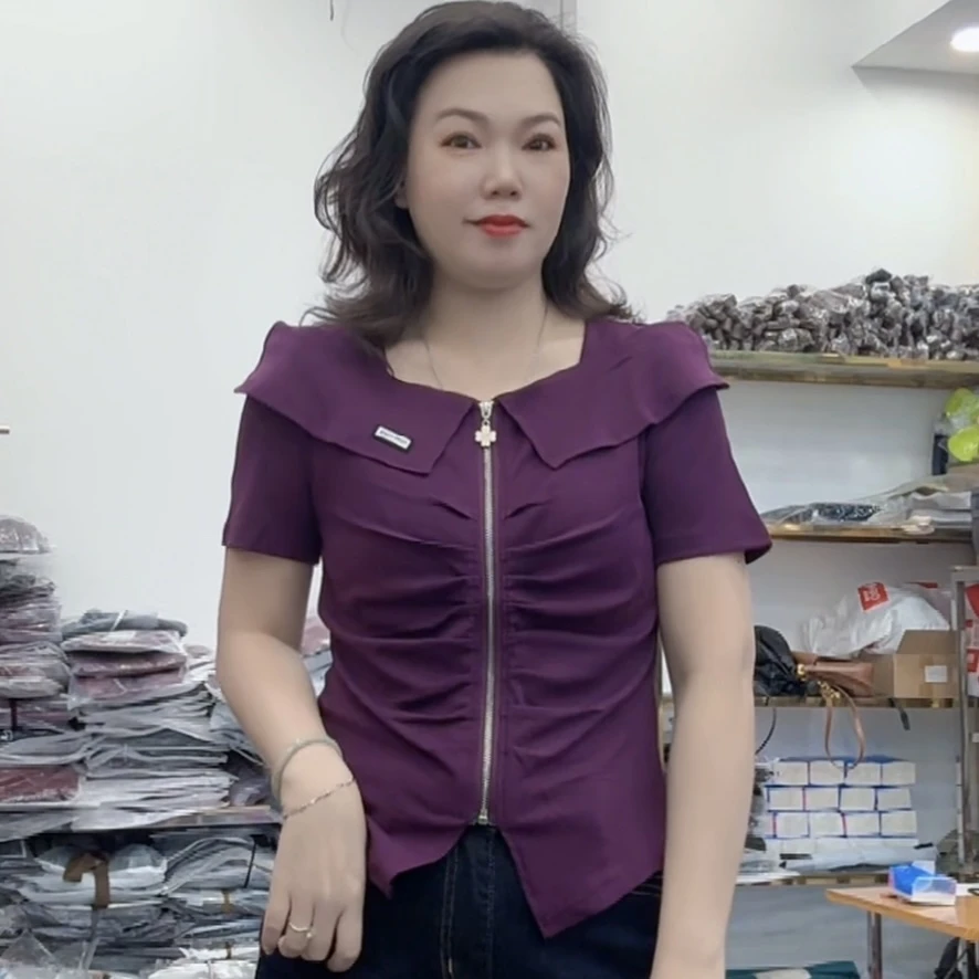 （芬芬家）2025新款褶皱不规则洋气短袖T恤拉链