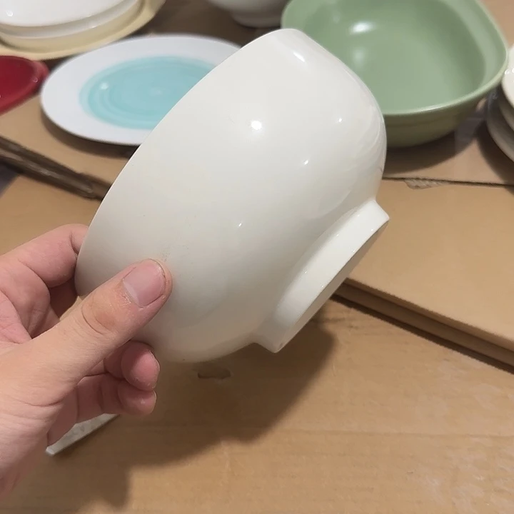 白瓷暖白高脚6.75寸面碗