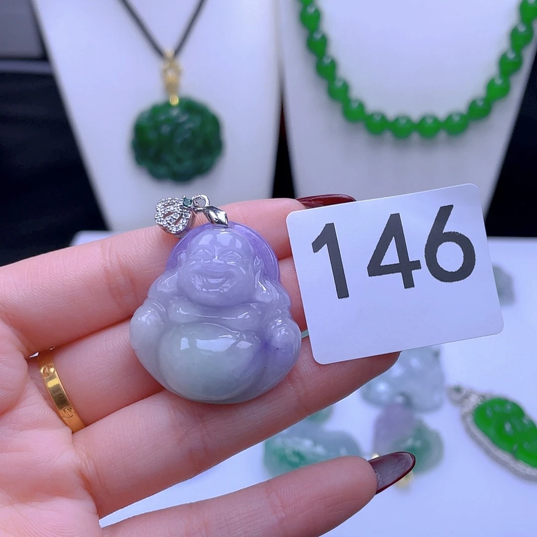 翡翠吊坠(赠链)未镶嵌