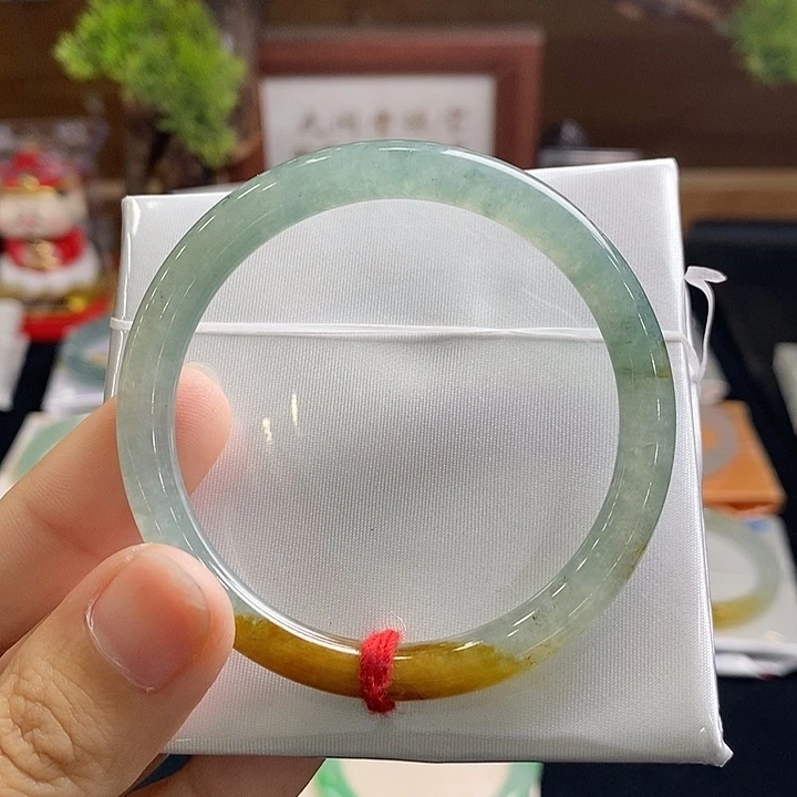 翡翠手镯未镶嵌4号 53圆条