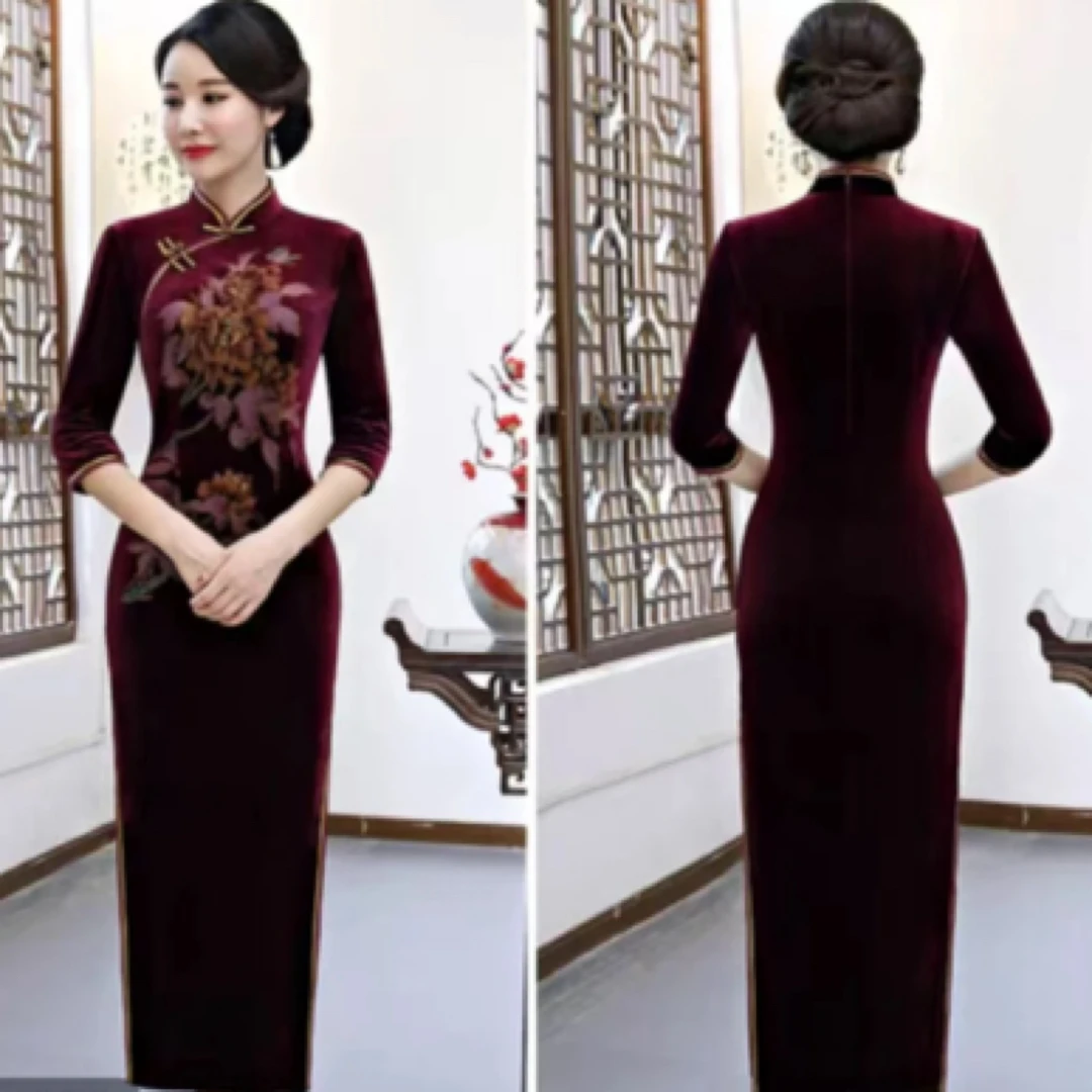 8453-荷叶款安格拉红梓乔旗袍