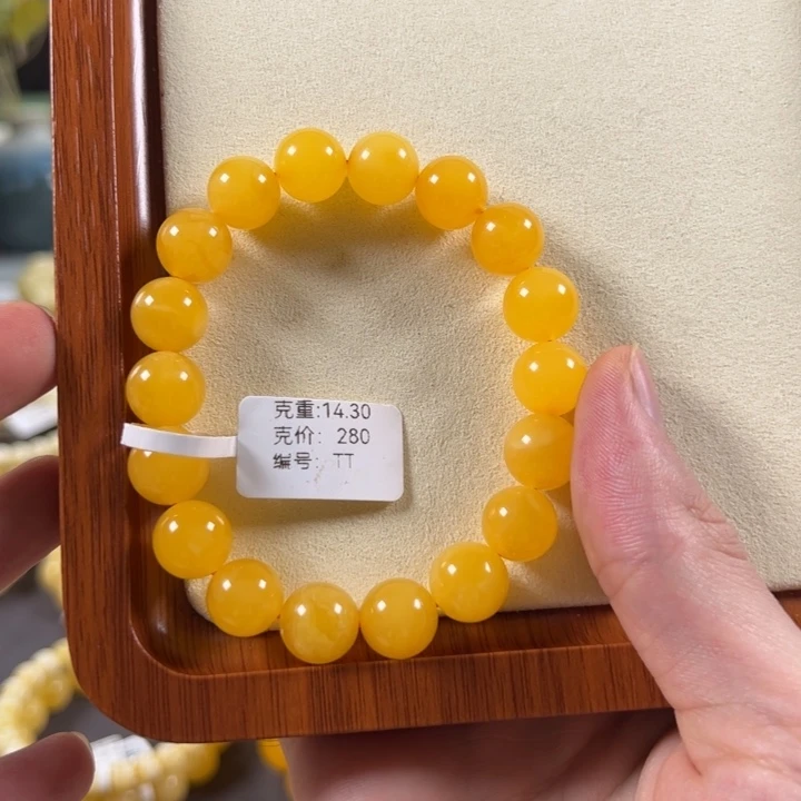 蜜蜡未镶嵌珠宝奇石11mm+焦皮同料鸡油红圆珠tt