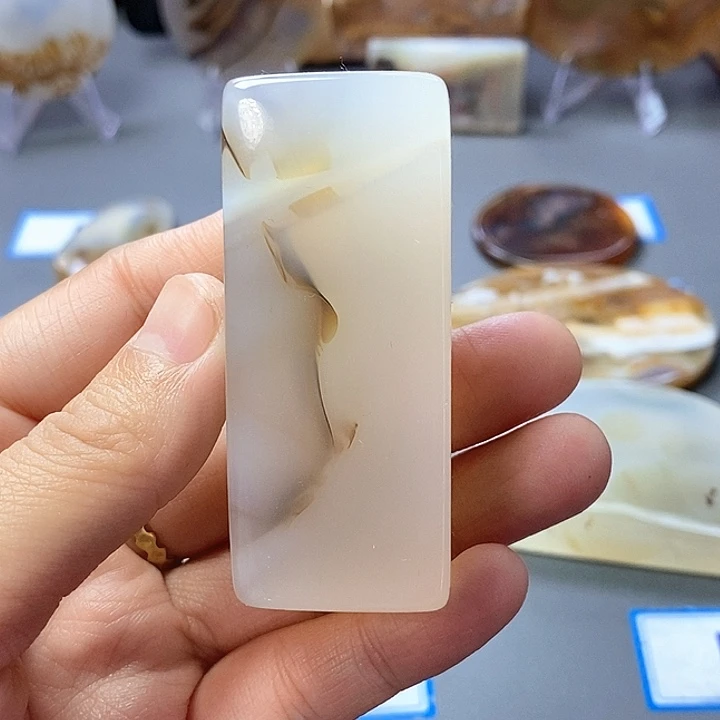 玛瑙/玉髓未镶嵌珠宝半成品