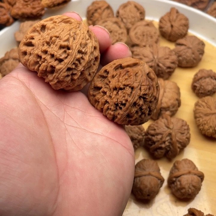 文玩核桃把件用****1文玩核桃手把件