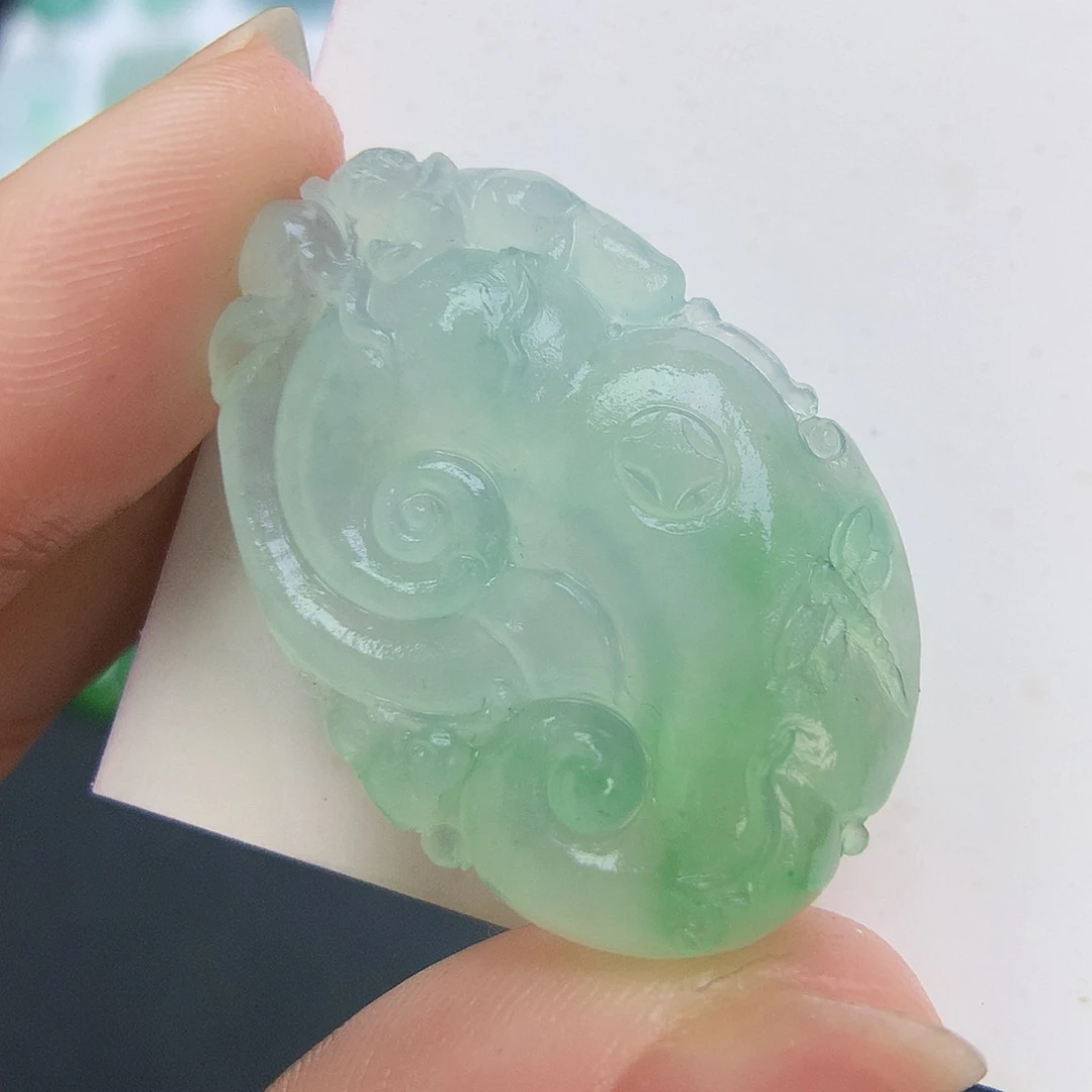 定制翡翠未镶嵌如意