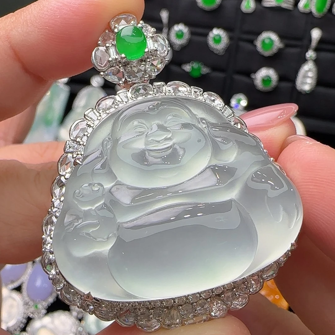 颈饰18K金镶嵌翡翠天然翡翠