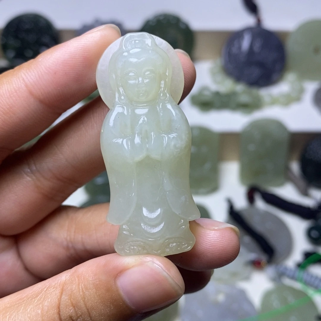 和田玉未镶嵌颈饰星*