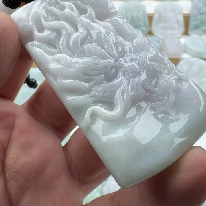 翡翠未镶嵌颈饰天然缅甸A货翡翠