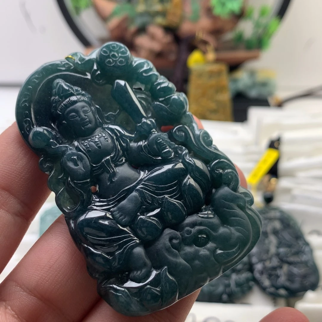 颈饰未镶嵌翡翠普贤