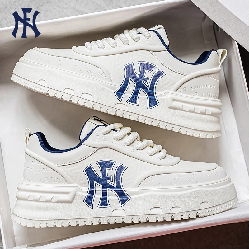 夏季新款男士透气运动板鞋户外休闲鞋防滑耐磨舒适干净痞帅百搭鞋