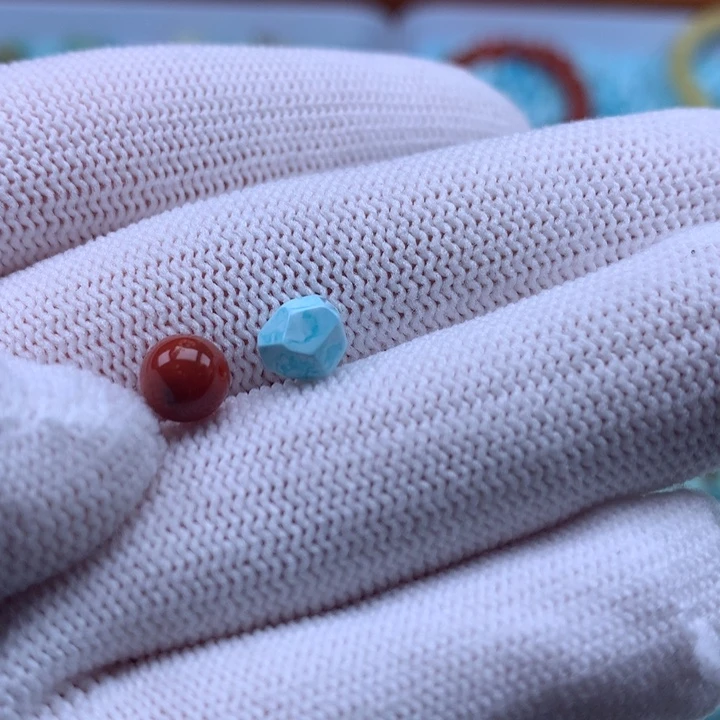 南红玛瑙未镶嵌珠宝奇石