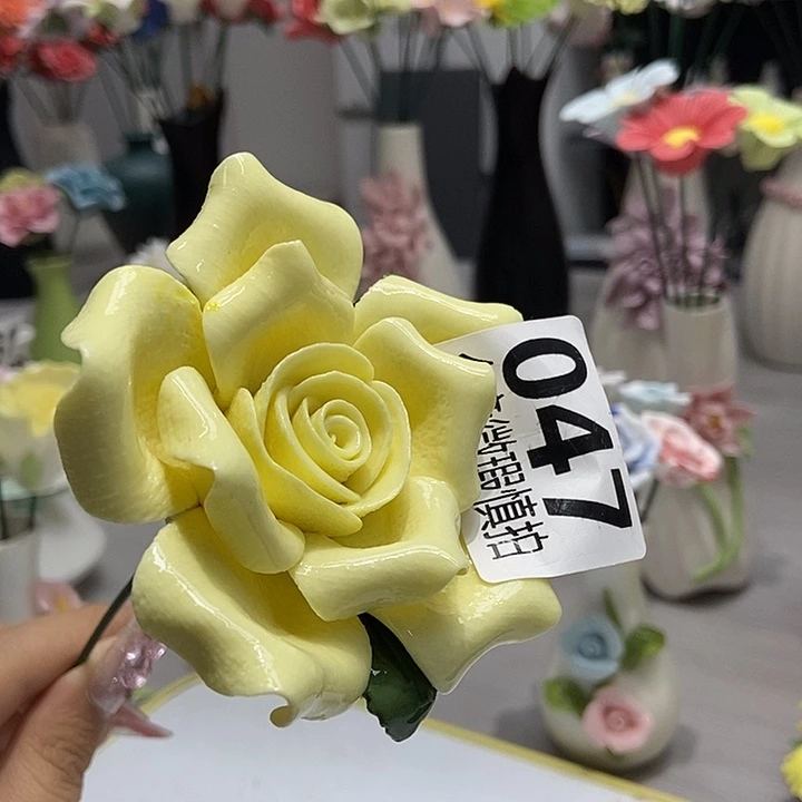 陶瓷纯手工捏花设计