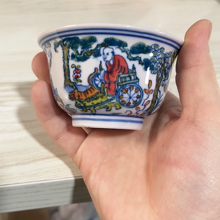 瓷片//////景德镇陶瓷杯子。红。