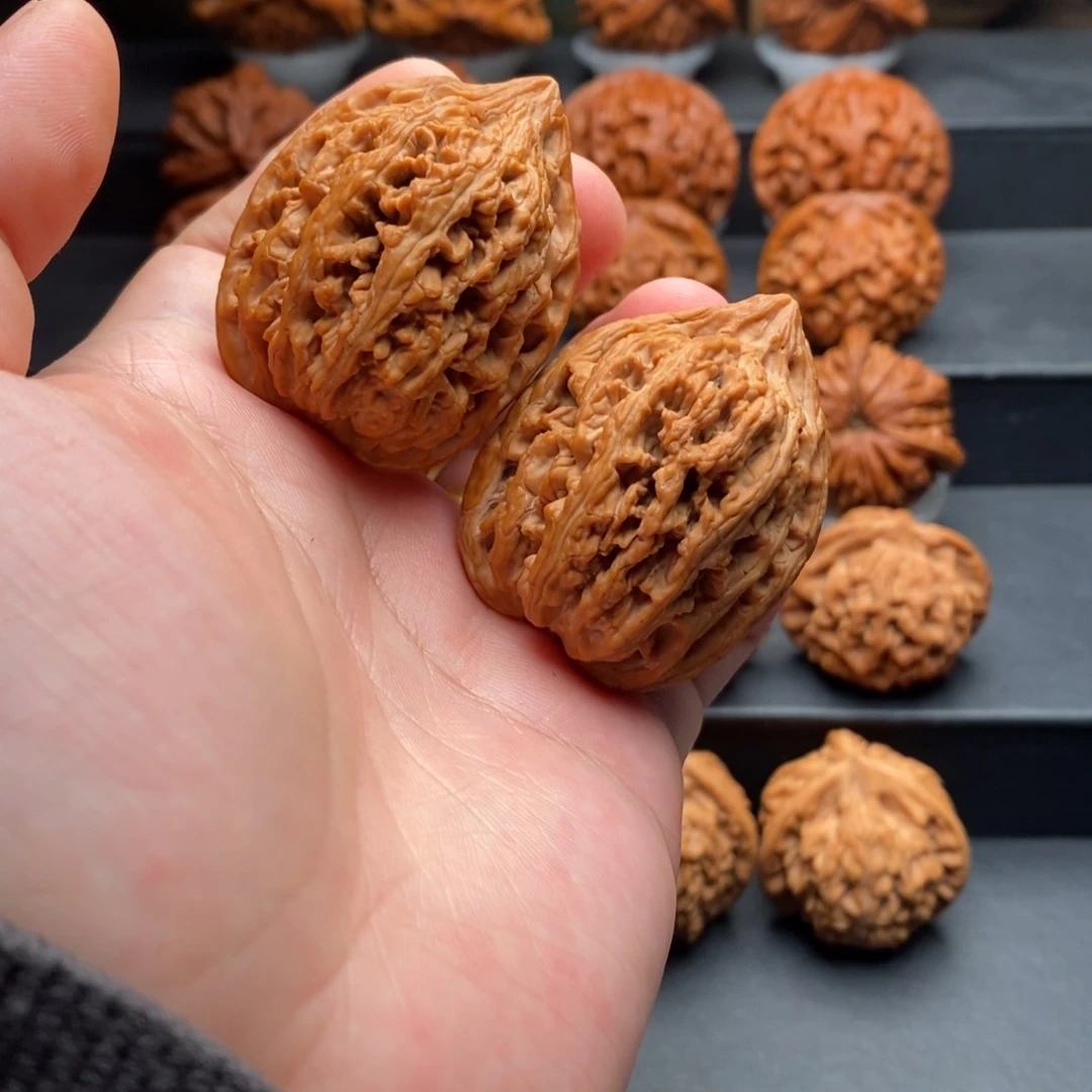 文玩核桃吊坠37九龙筋