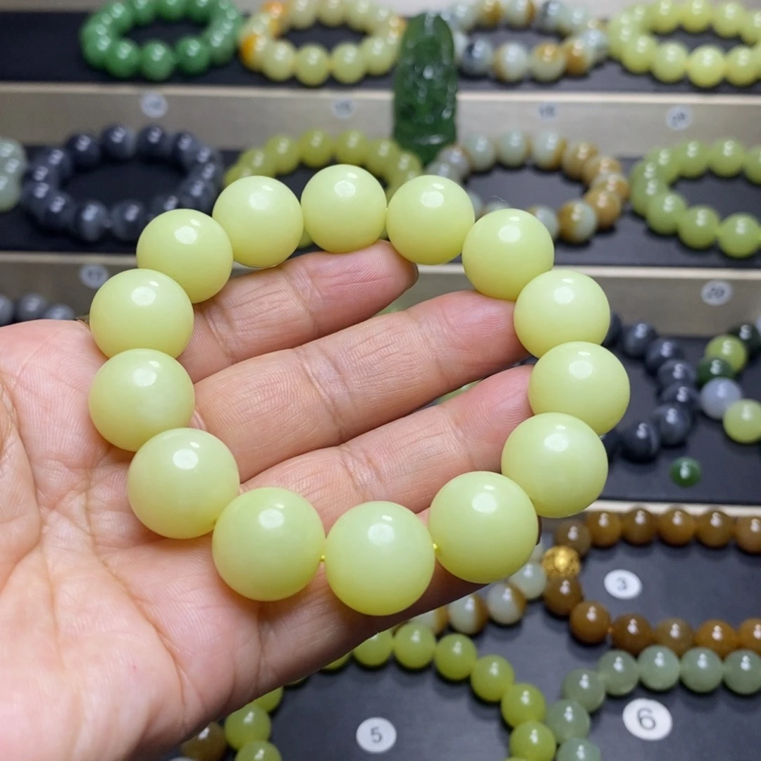 和田玉未镶嵌手串