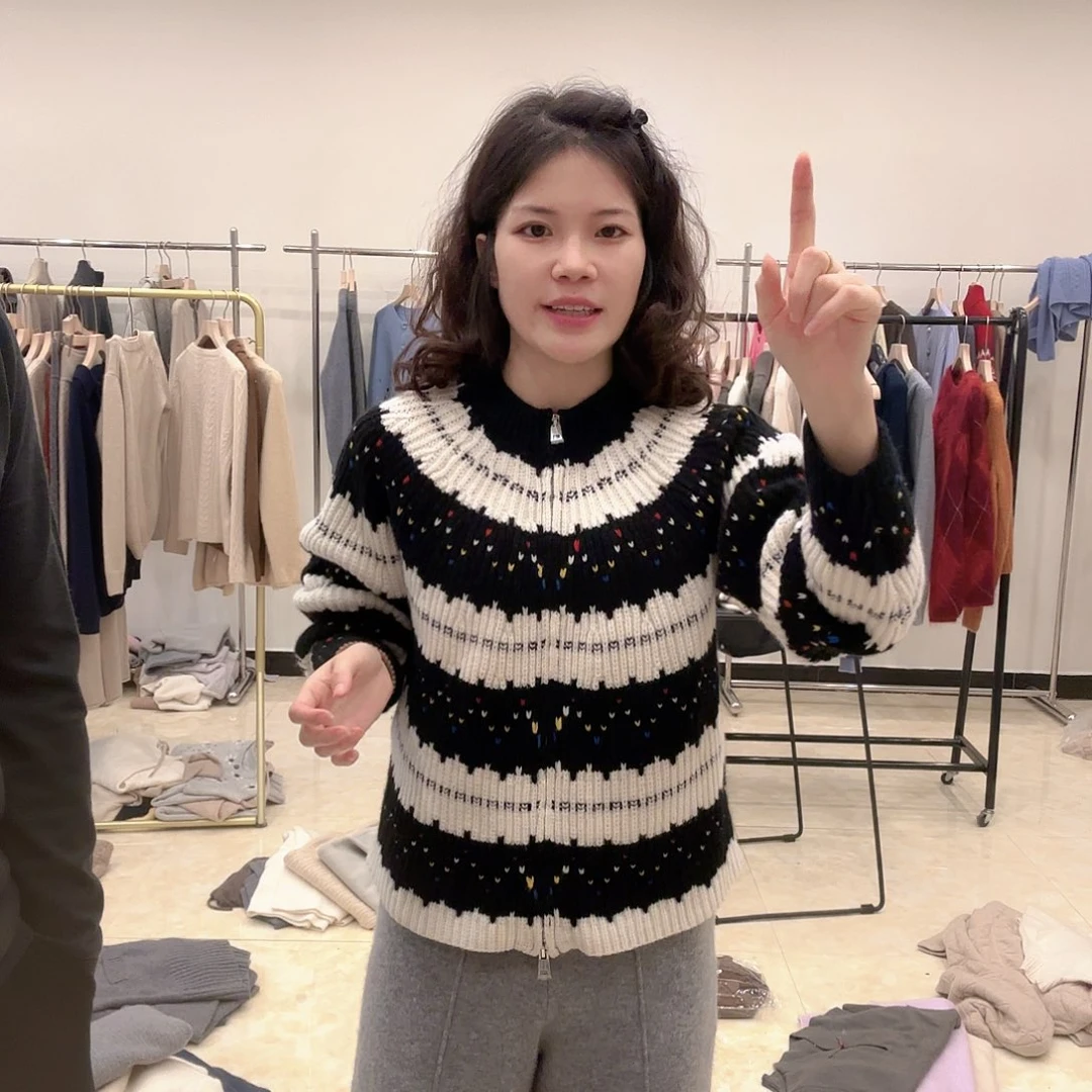 康赛妮baby超厚山羊绒
