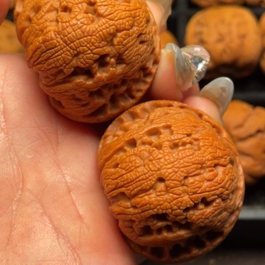 文玩核桃吊坠秦岭山脉核桃