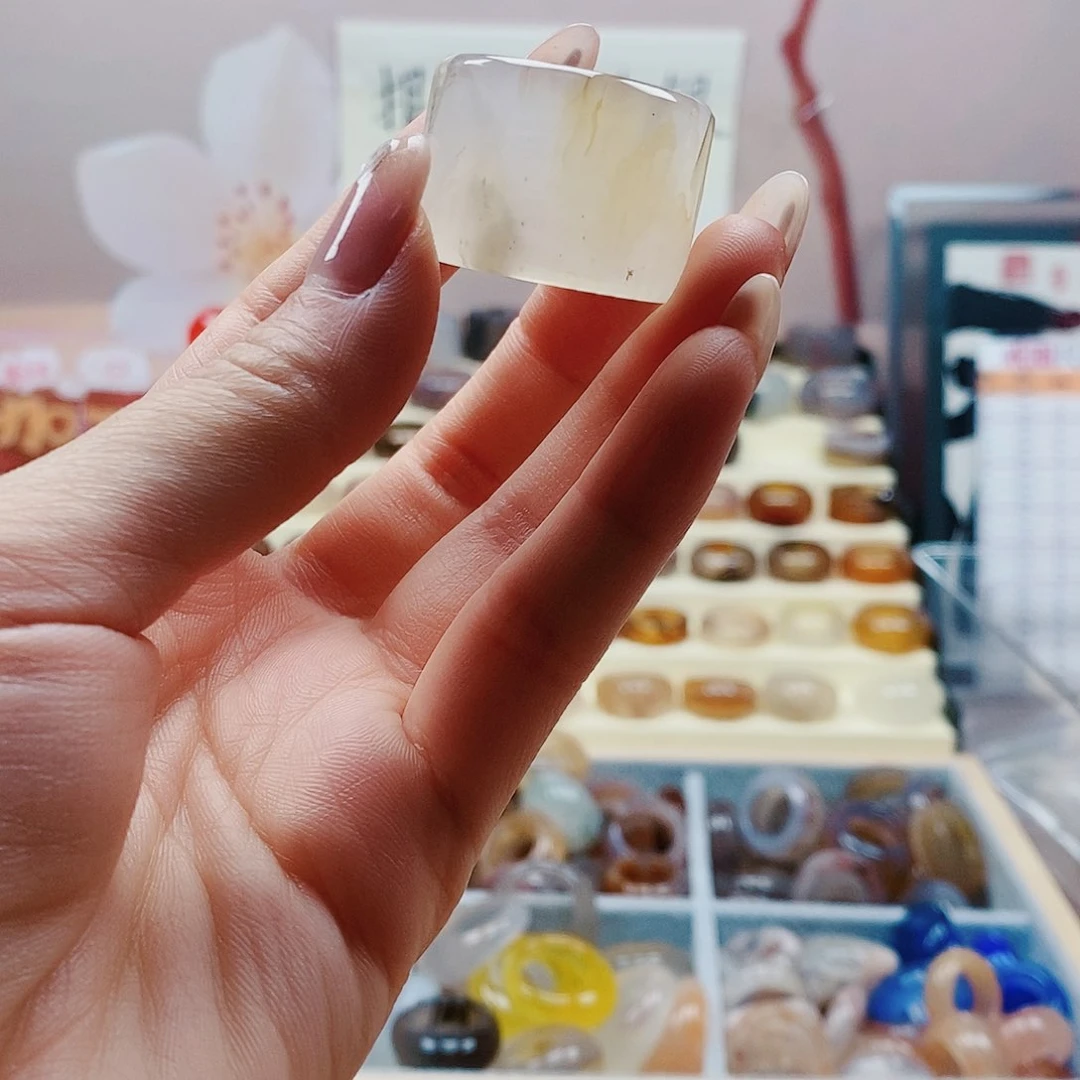 ****云玛瑙/玉髓戒指未镶嵌