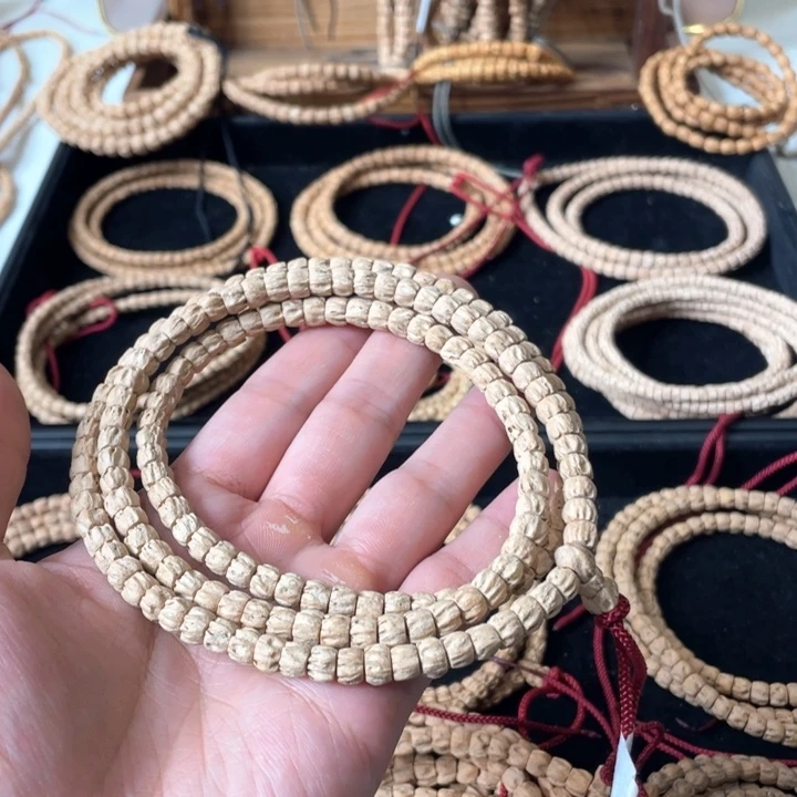 枫***_柏香籽/百香籽吊坠