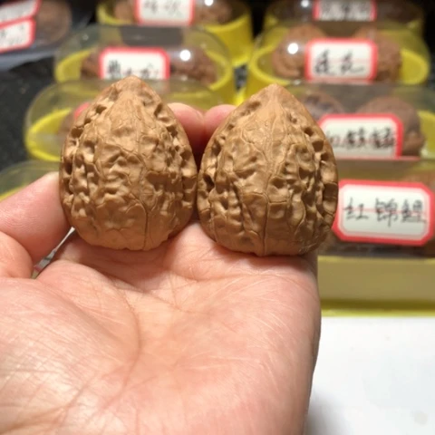 吊坠文玩核桃穿山甲