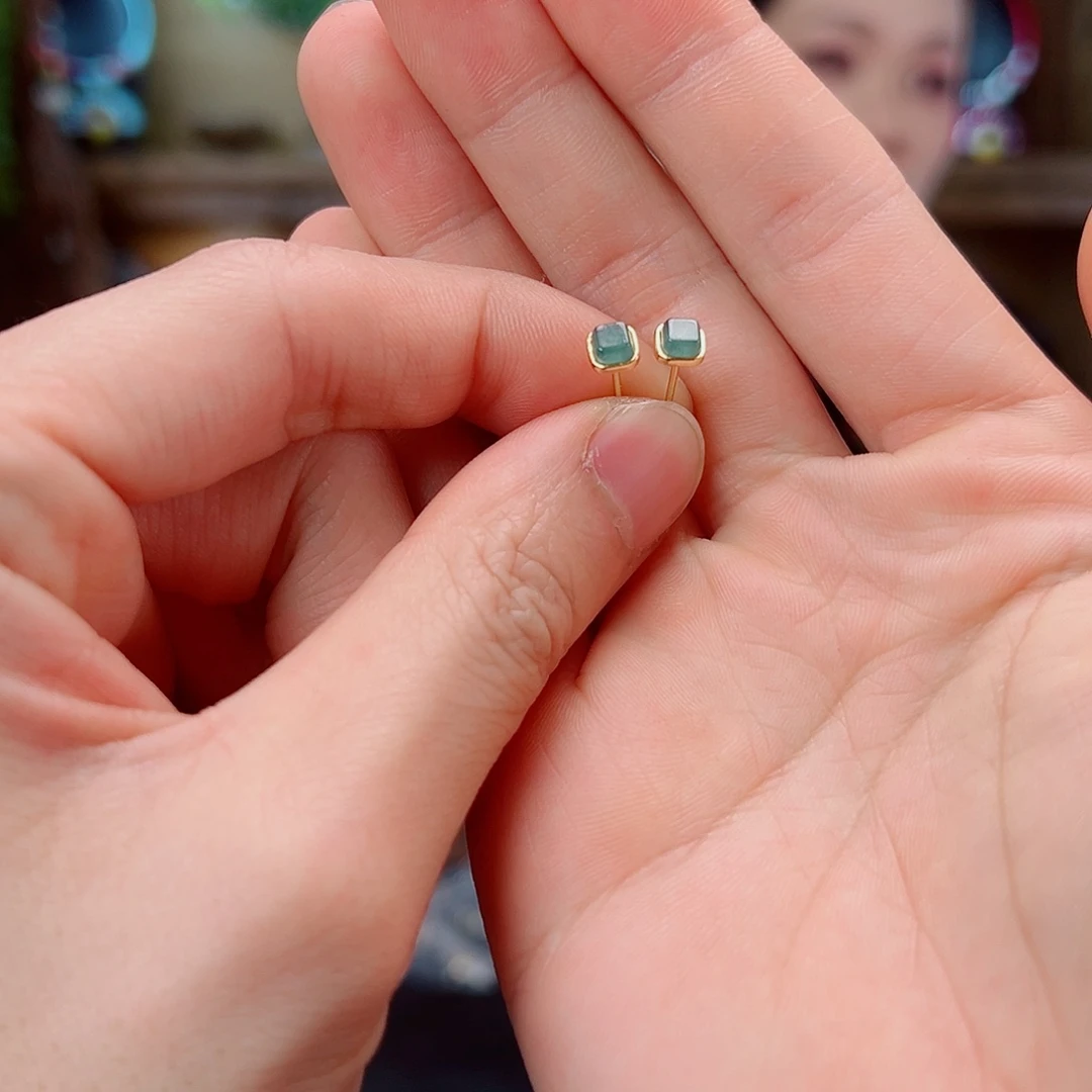 翡翠耳饰未镶嵌耳钉