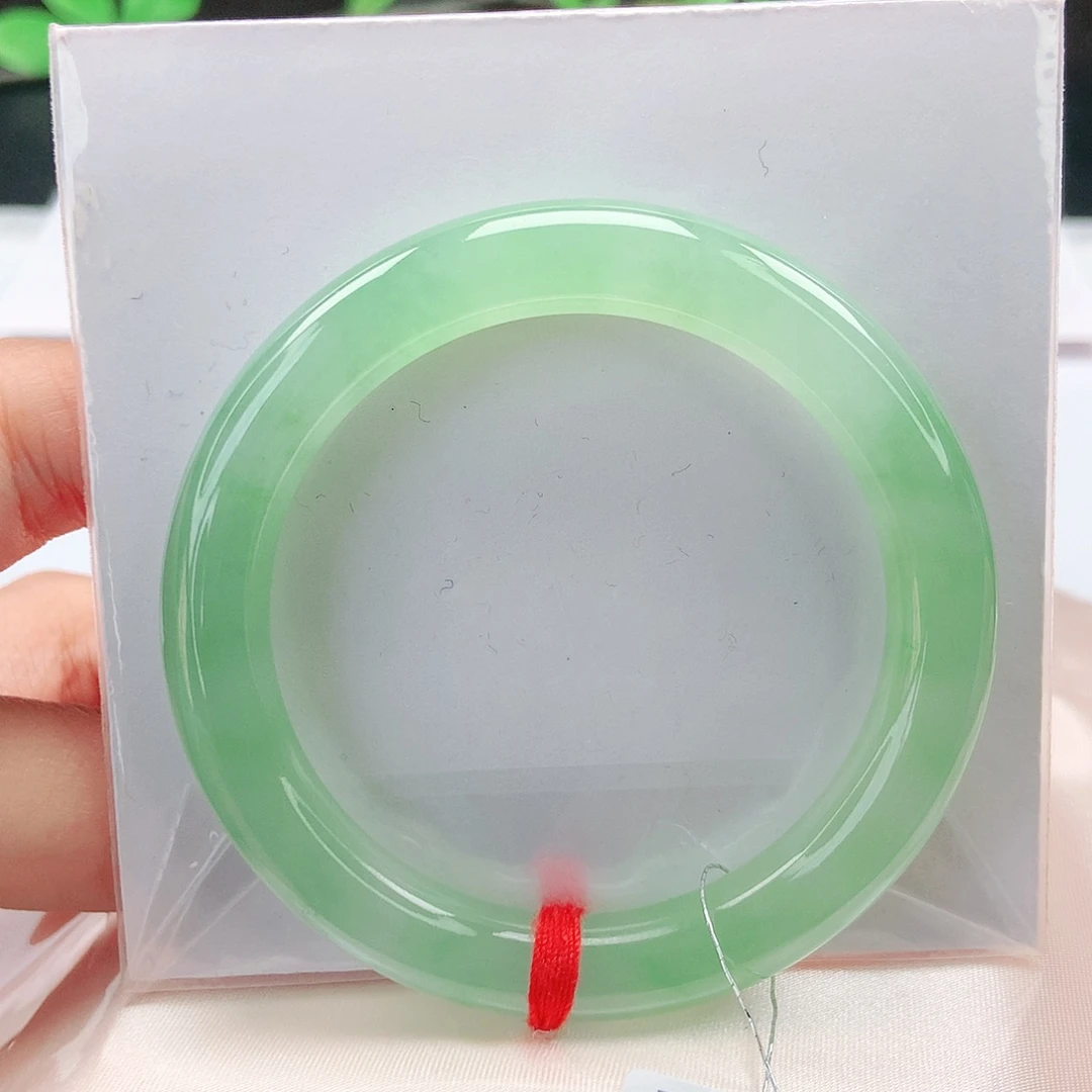 翡翠未镶嵌手镯（圆镯）51圆