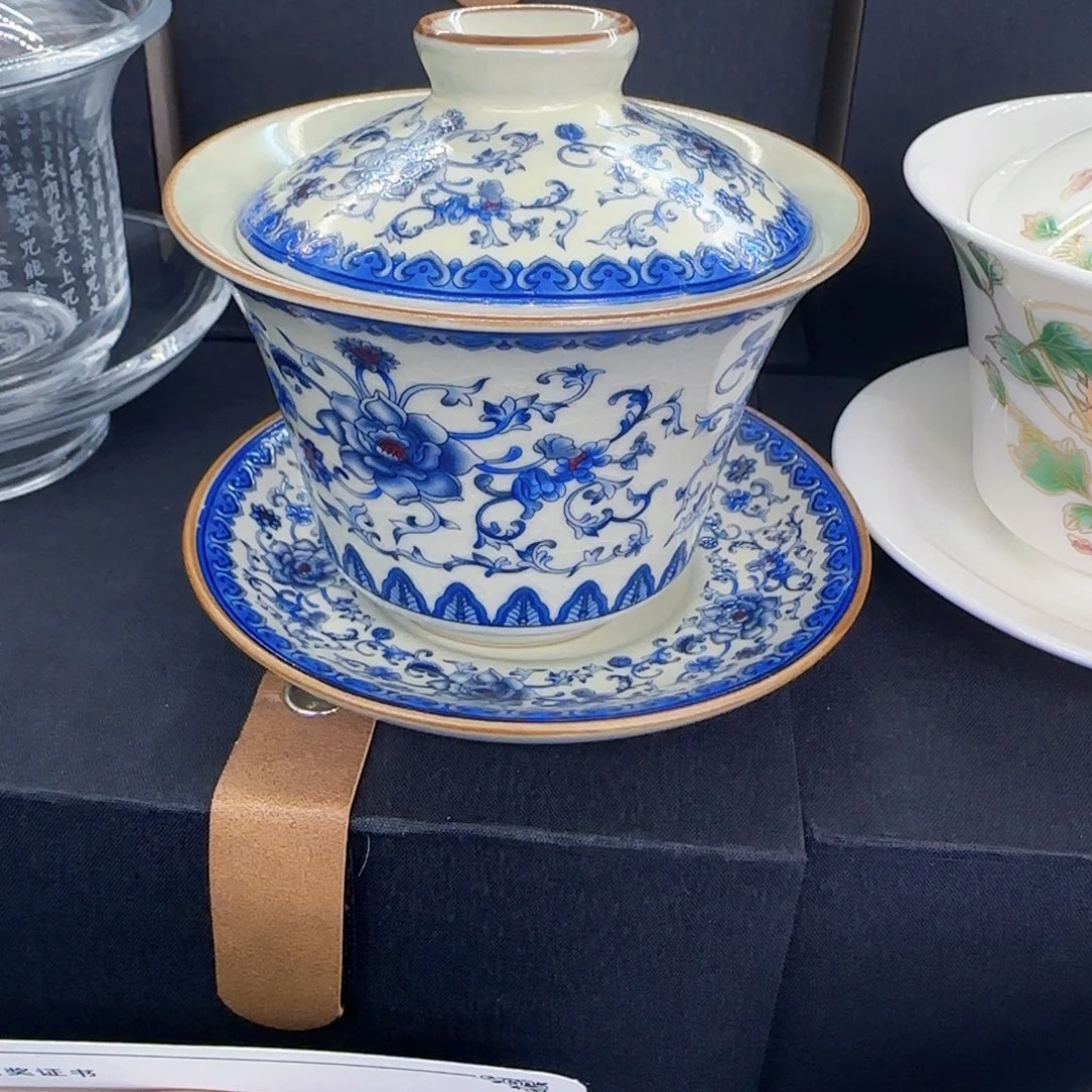 这些盖碗真好看！！！