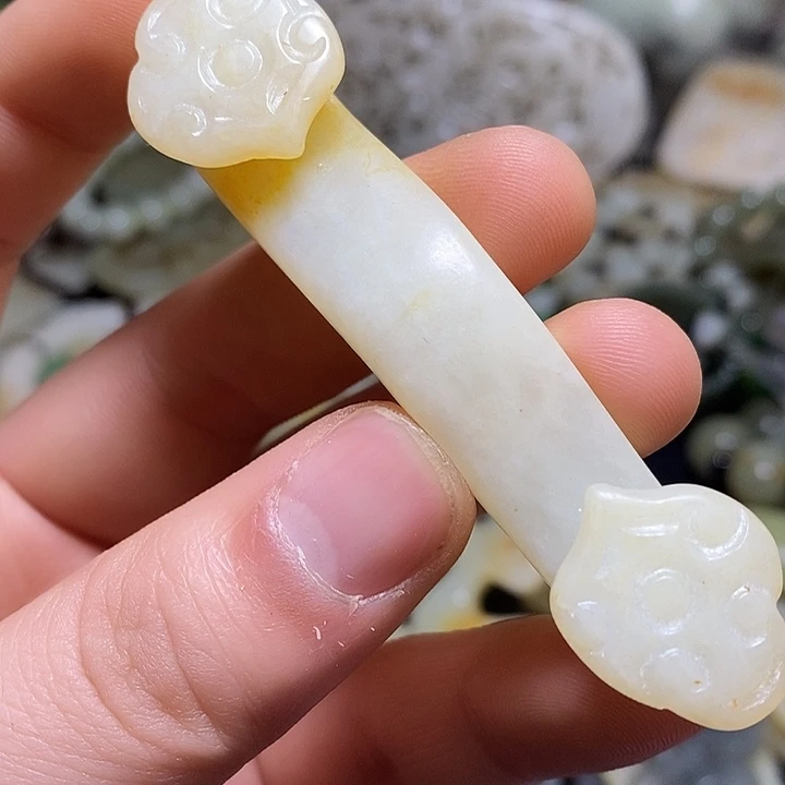 和田玉（糖玉）未镶嵌颈饰