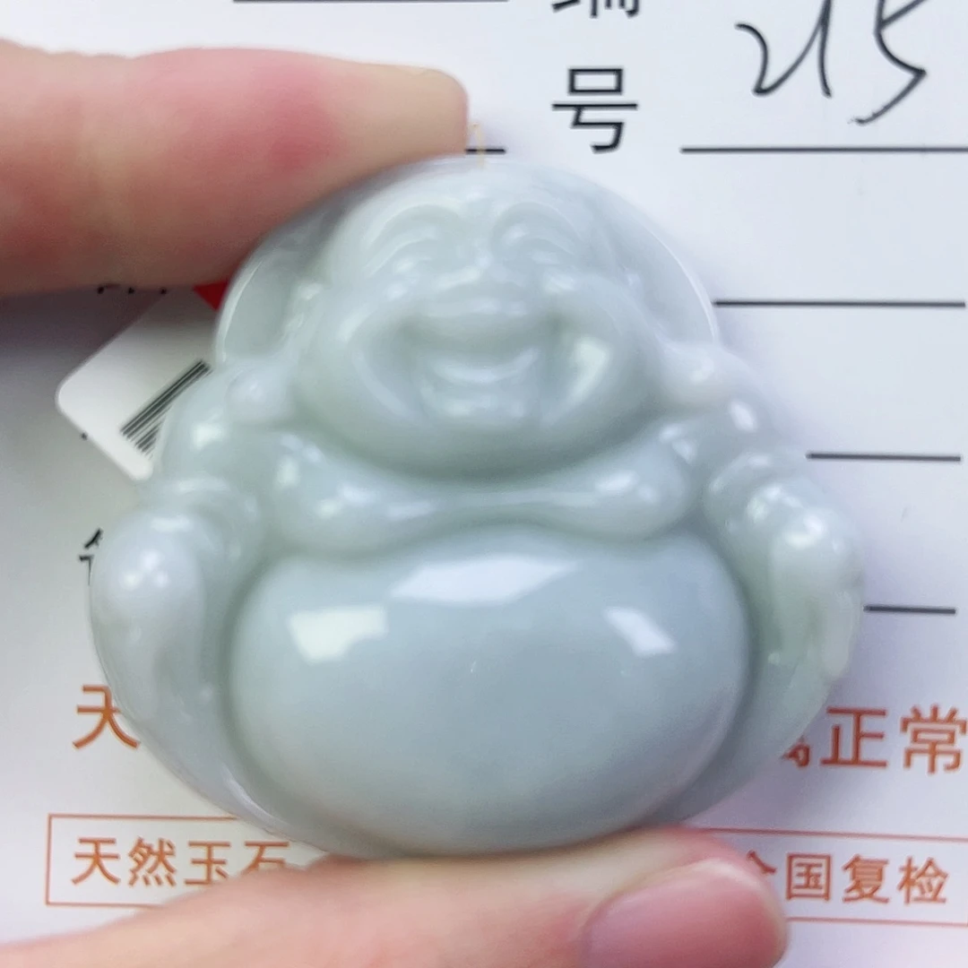 翡翠颈饰未镶嵌佛公