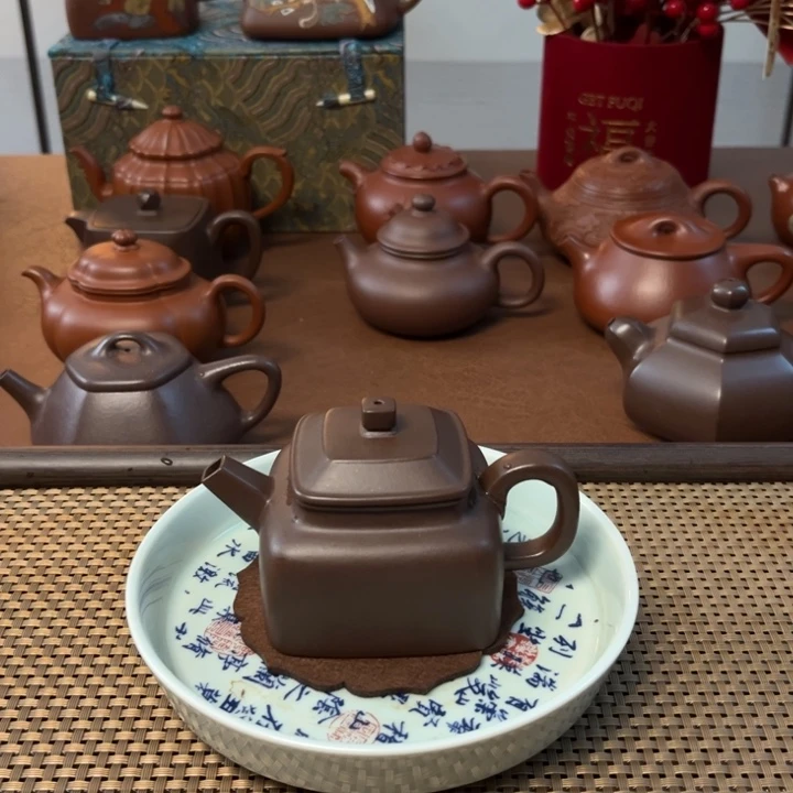 紫砂茶壶俊*?四方德钟老紫泥手工壶