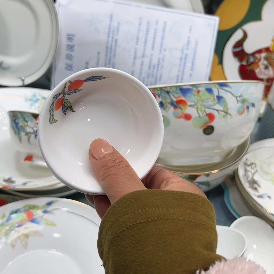 瓷片荔枝三寸碟六个