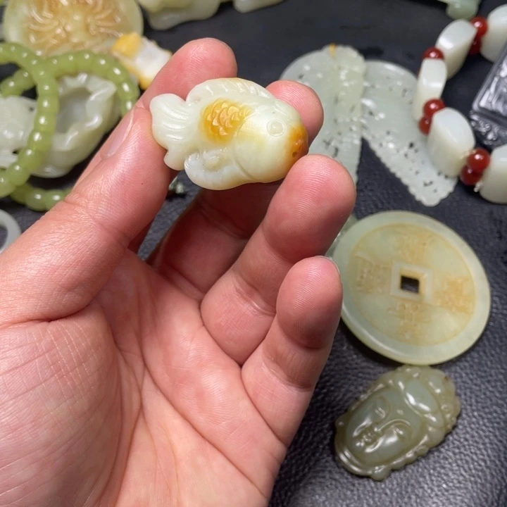 和田玉（子料）未镶嵌颈饰