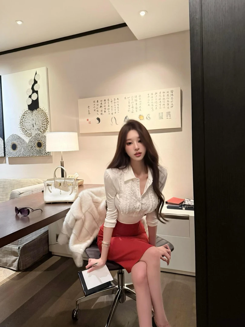 慧智美人 优雅性感轻熟风御姐衬衫上衣纯欲风辣妹包臀半身裙套装