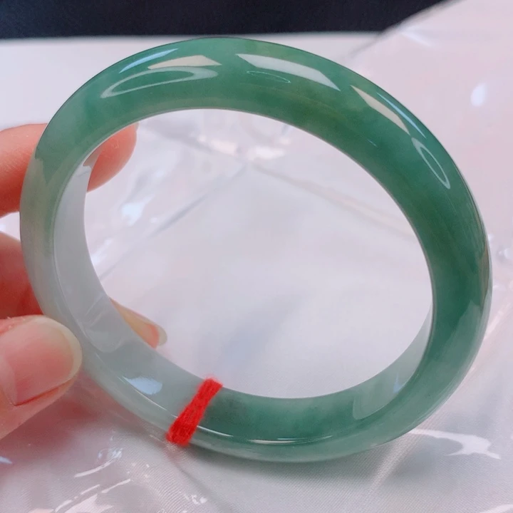 翡翠未镶嵌手镯60。61