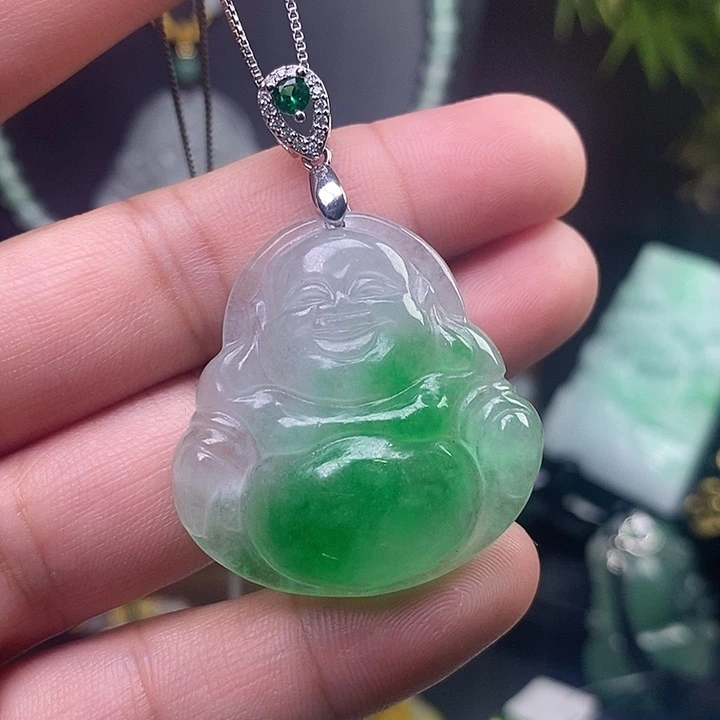翡翠未镶嵌吊坠(赠链)