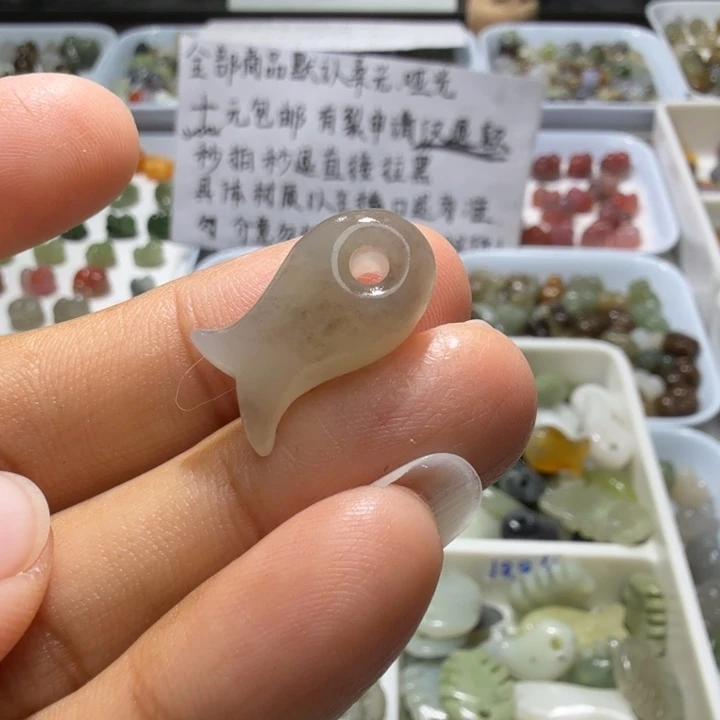 和田玉未镶嵌珠宝奇石