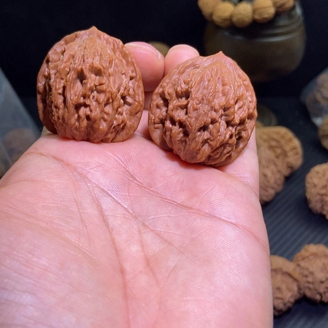 文玩核桃把件虎头