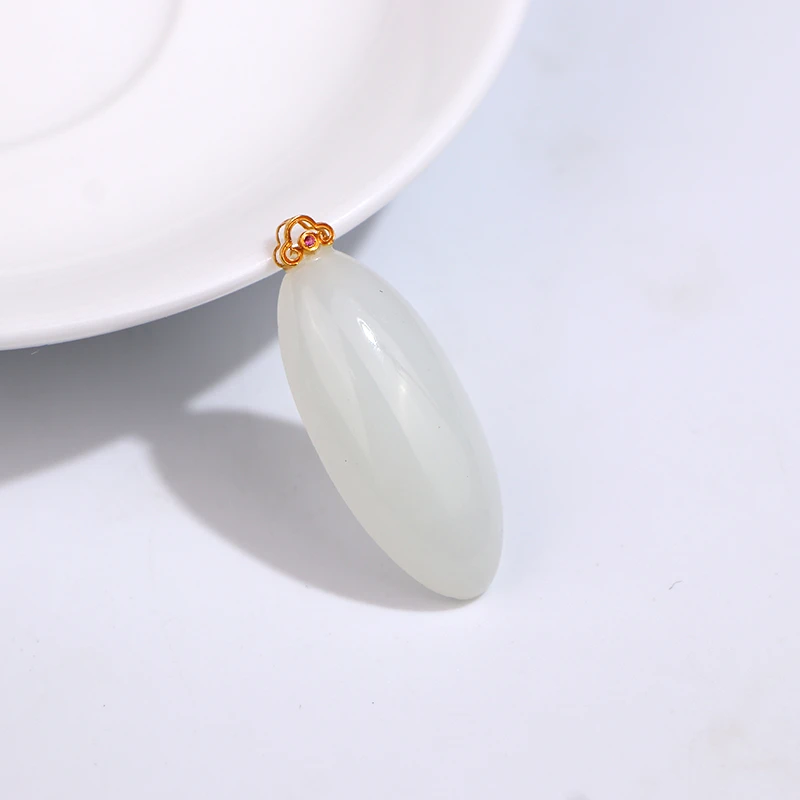 天然和田玉羊脂白椭经典款18k金镶嵌吊坠 （多样性发其一）