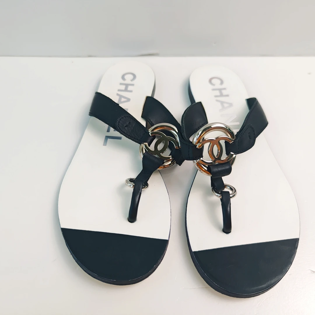 95新 Chanel/香奈儿 36码香奈儿黑白凉拖鞋
