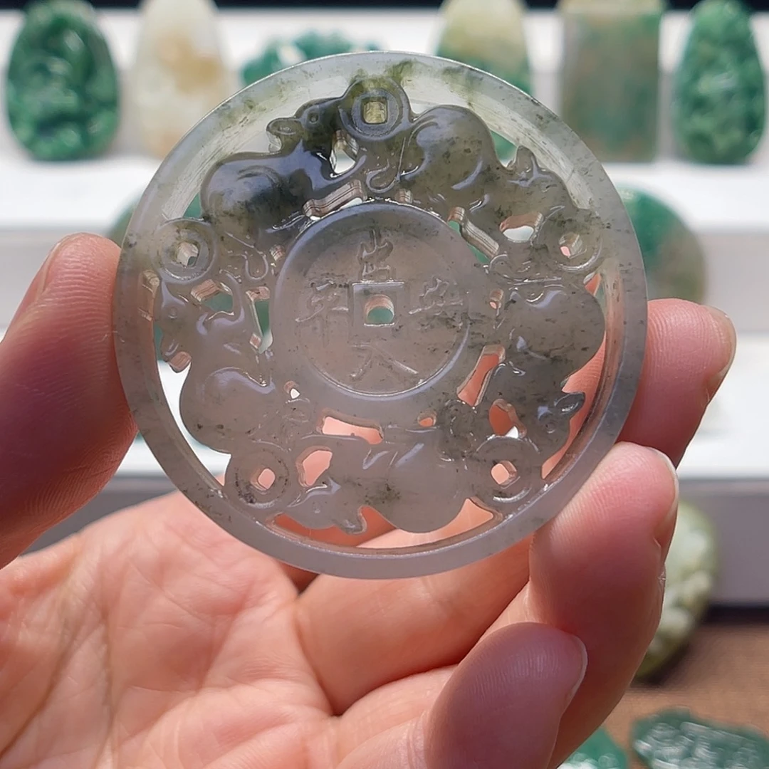 独山玉未镶嵌颈饰