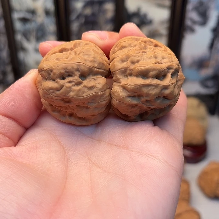 5***z桃核吊坠蛤蟆头39尺