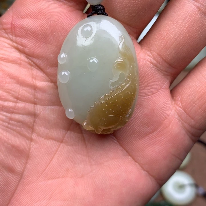风***雨颈饰未镶嵌和田玉（糖玉）