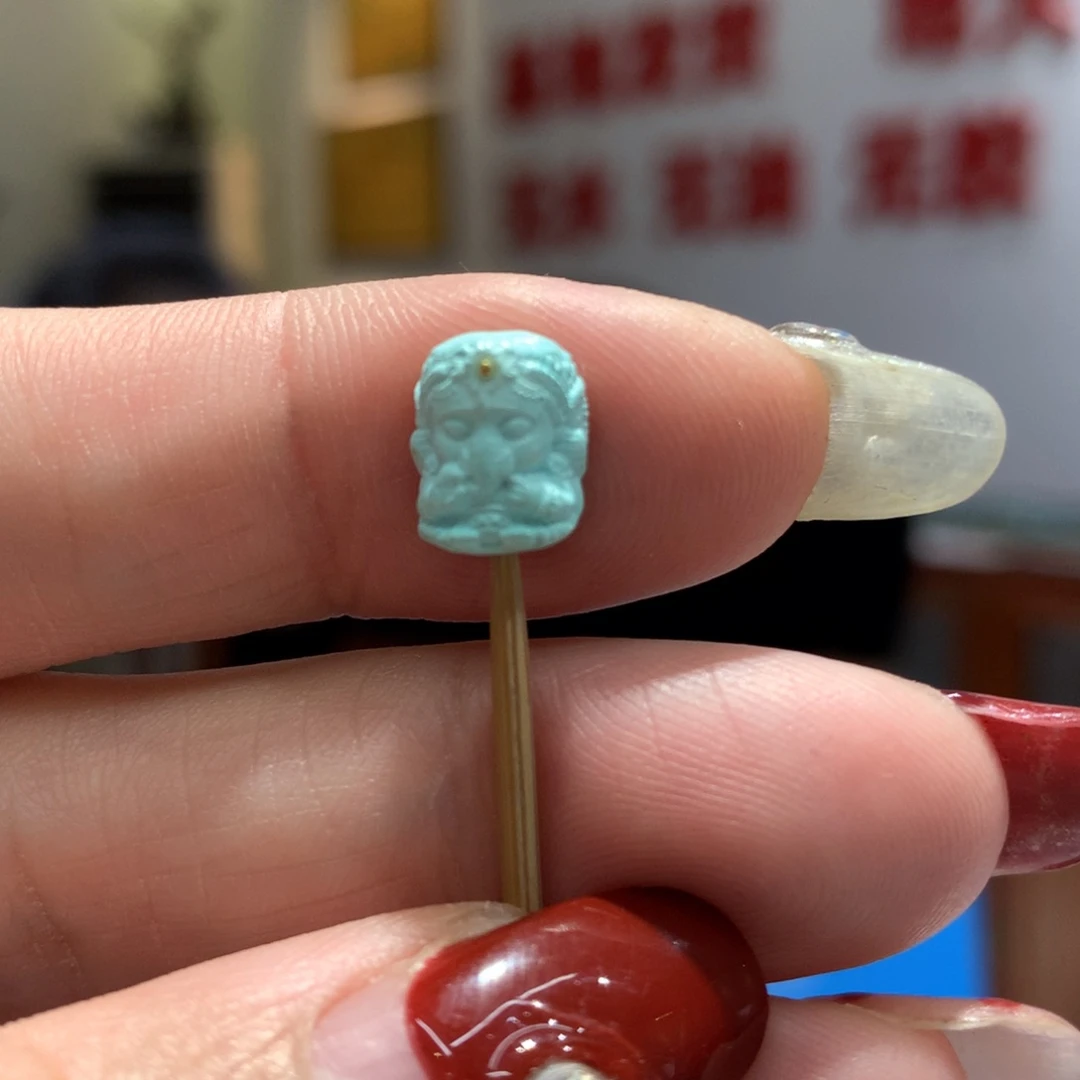 绿松石配饰未镶嵌