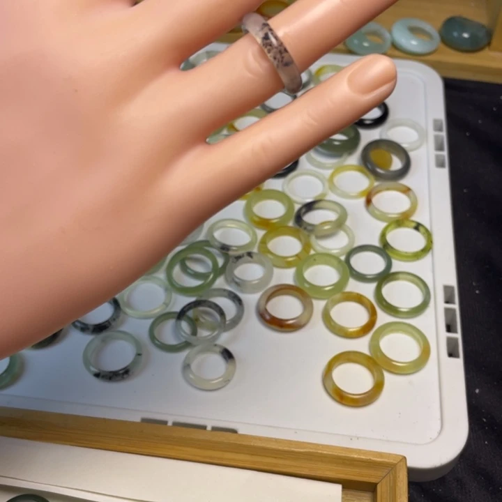 蛇纹石玉合金戒指16.1