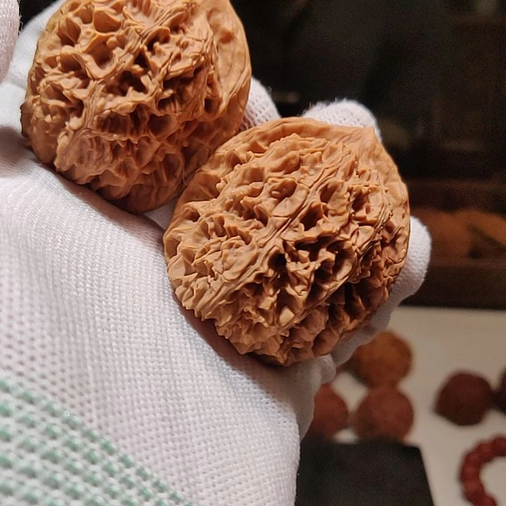 文玩核桃吊坠45大刺