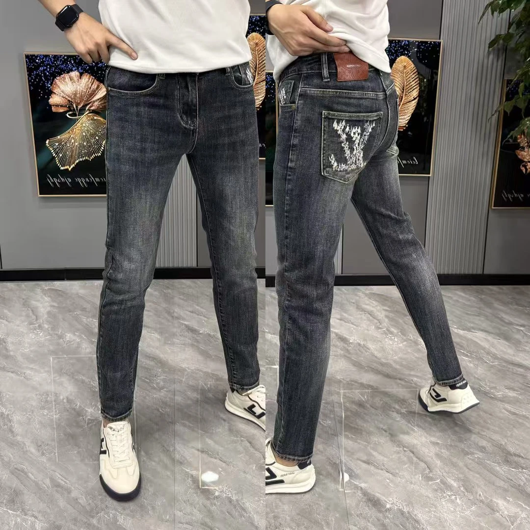 牛仔裤男时尚百搭秋季款个性刺绣潮流小脚裤男舒适简约弹力裤子男